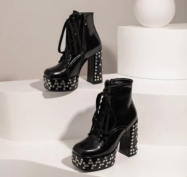 Women PU Rivet Platform Lace Up Ankle Boots