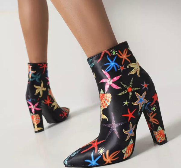 Women Multicolored Print Pointed Toe Fashion Ankle Boots