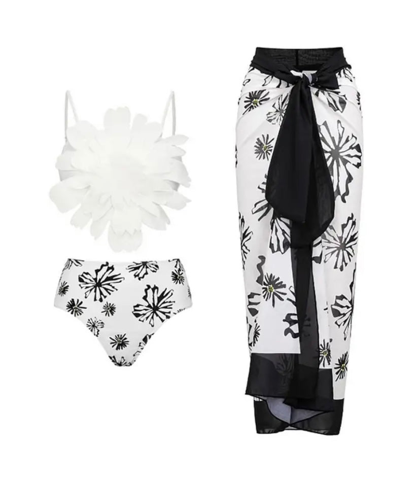 Women Sexy B&W Printed Bikini/Swimsuit Cover Up Set