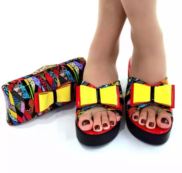 Women Multicolored Print Platform Slide On Sandals Handbag Set